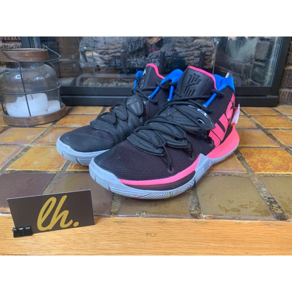 Mens 10 Nike Kyrie 5 “Just Do It” Athletic Basketball Sneakers AO2918-003 - Picture 2 of 9
